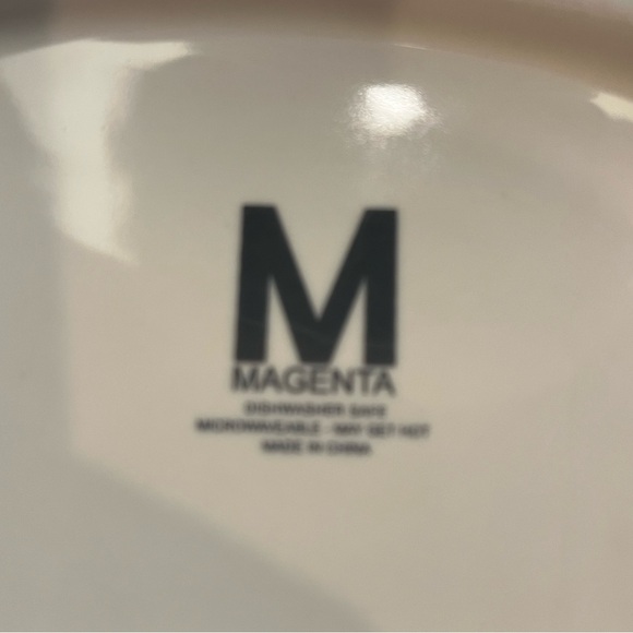 Rae Dunn Rare Vintage Big M Magenta ‘Gobble’ Oval Plate - Picture 4 of 4